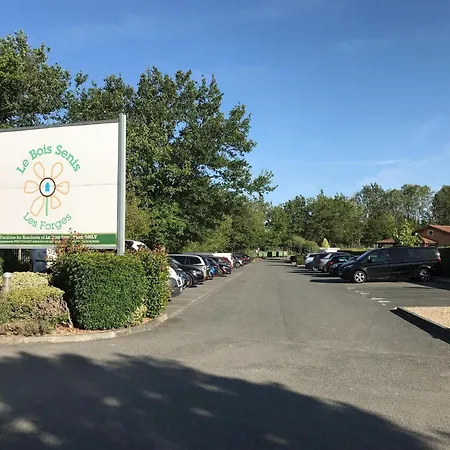 Nyaraló In With Golf & Pool Access