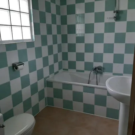 In With Golf & Pool Access Nyaraló *