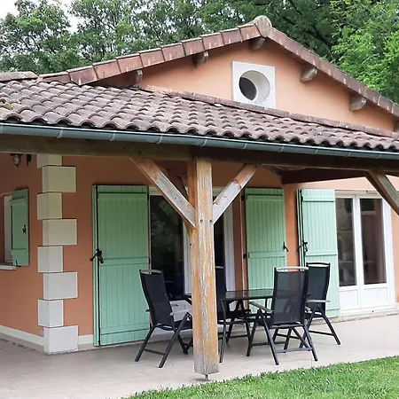 Nyaraló In With Golf & Pool Access *