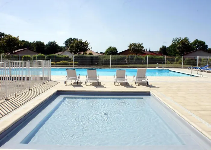 In With Golf & Pool Access Сasa de vacaciones