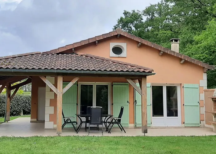 In With Golf & Pool Access Сasa de vacaciones Les Forges (Deux-Sevres)